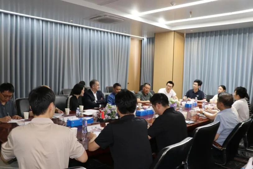 學院匯聚了一批醫(yī)療儀器設計、智能醫(yī)療裝備等領域的頂尖科研團隊